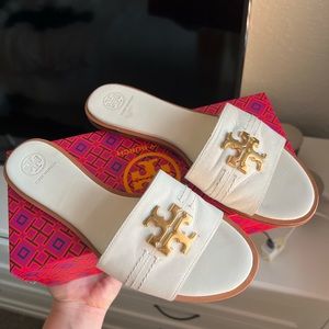 WHITE TORY BURCH FLAT EVERYDAY SANDAL